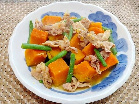 かぼちゃと豚肉インゲンの麺つゆ味噌煮